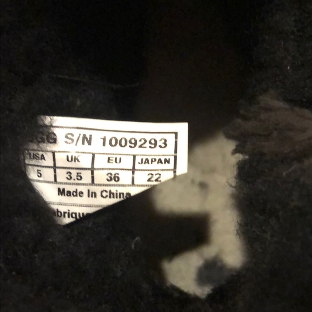 Ugg boots - Picture 8 of 8